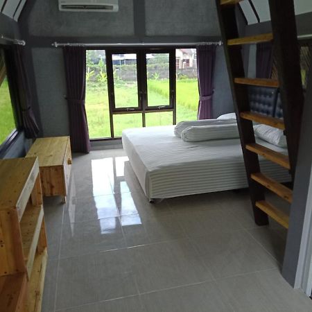 Joglopari Guesthouse Room 2 Bukan Untuk Pasangan Non Pasutri Cepit Экстерьер фото